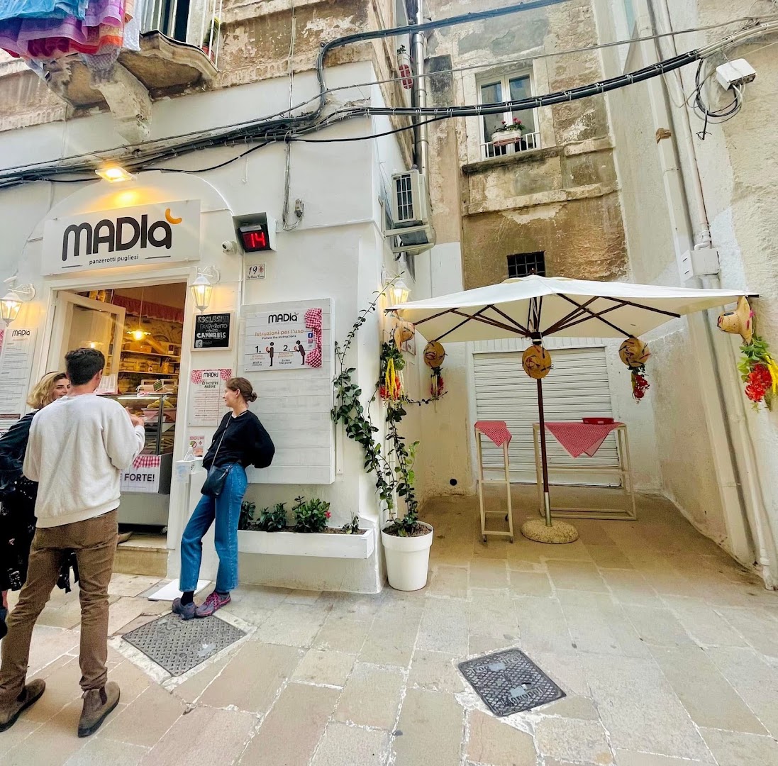Madia - panzerotti pugliesi · Foto 1