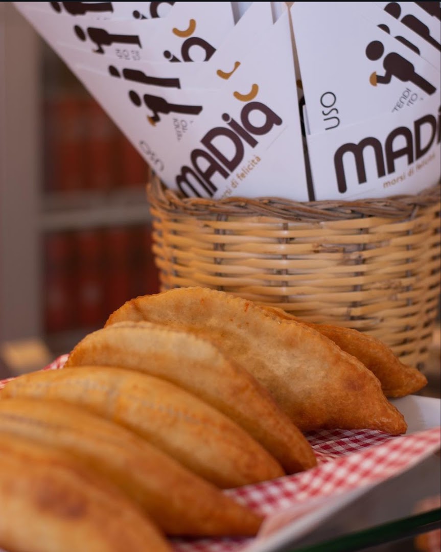 Madia - panzerotti pugliesi · Foto 3